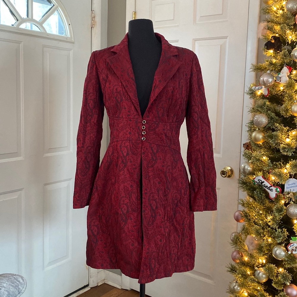 Bisou Bisou Fitted Blazer Jacket